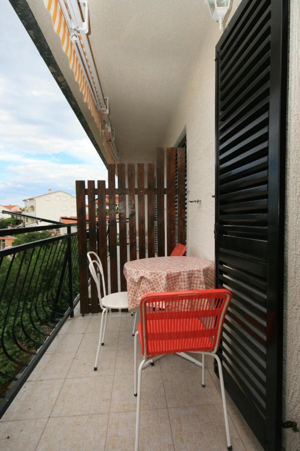 Apartments With A Parking Space Novi Vinodolski - 5514 المظهر الخارجي الصورة