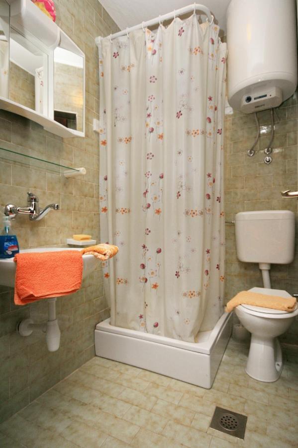 Apartments With A Parking Space Novi Vinodolski - 5514 المظهر الخارجي الصورة
